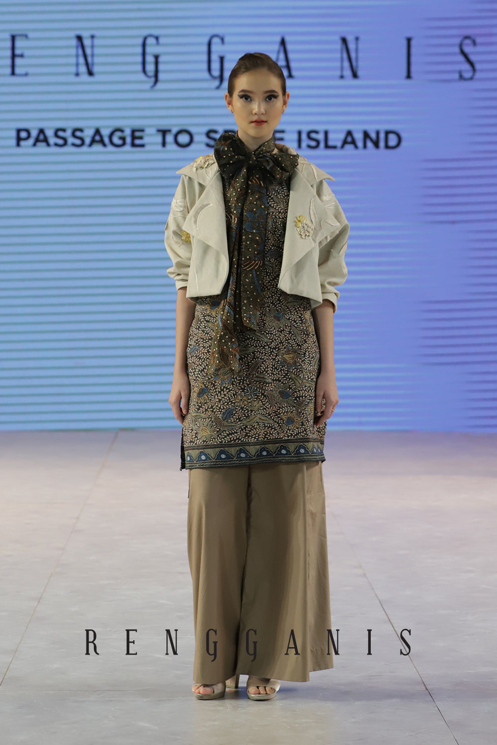 Kunyit Cropped Jacket