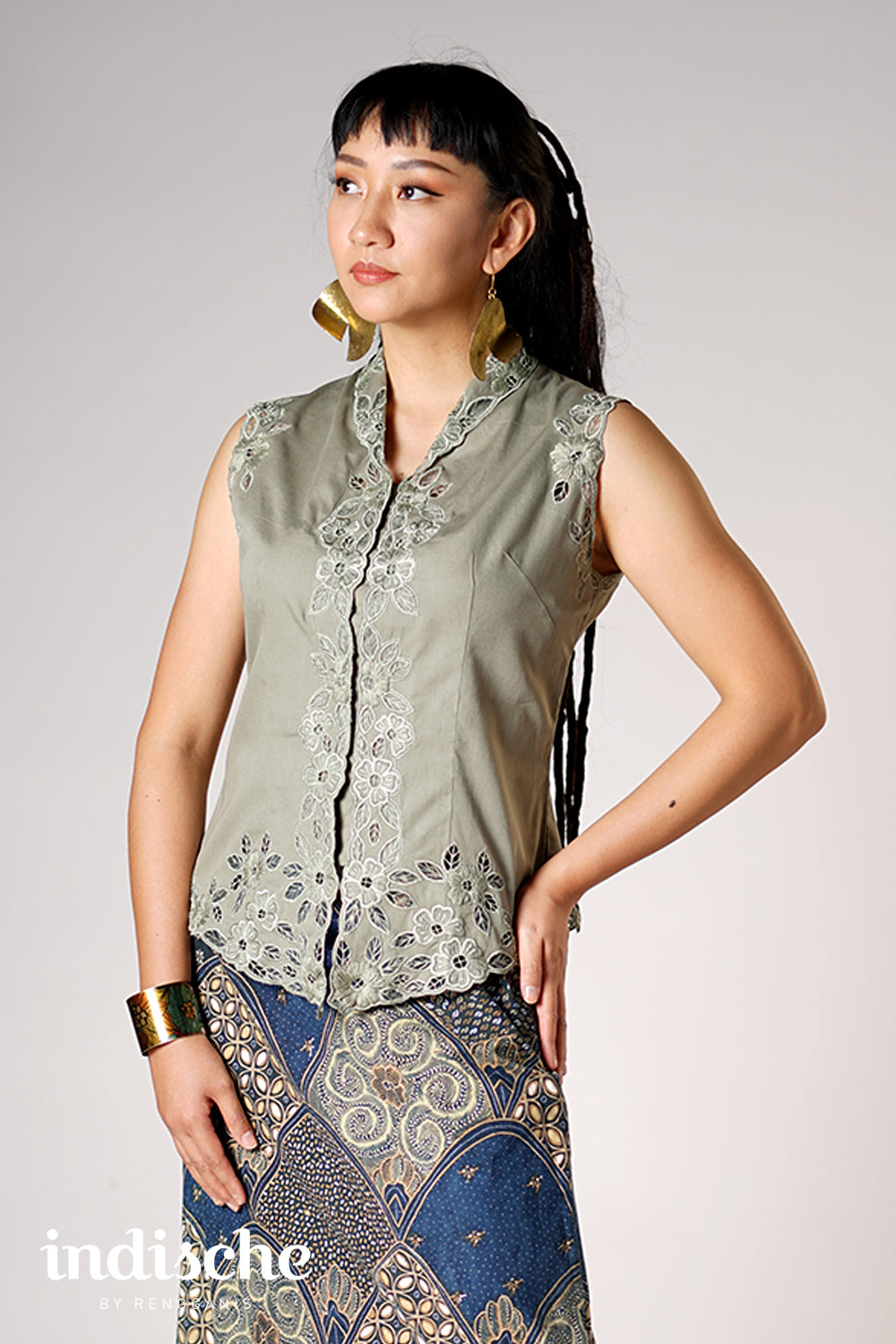 Flora Sleeveless Kebaya with beff