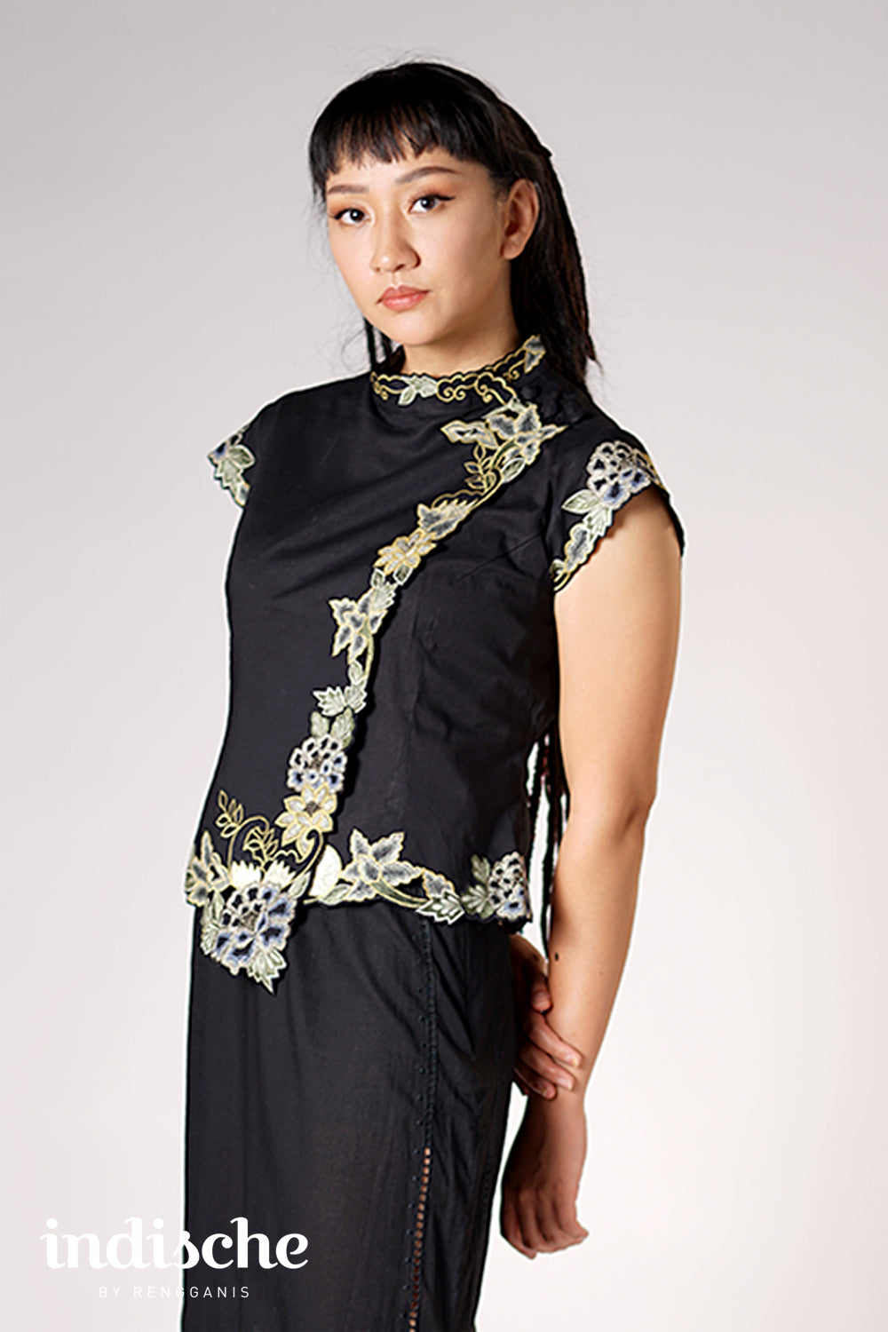 Cap Sleeved Kebaya Beskap Peonies in Black