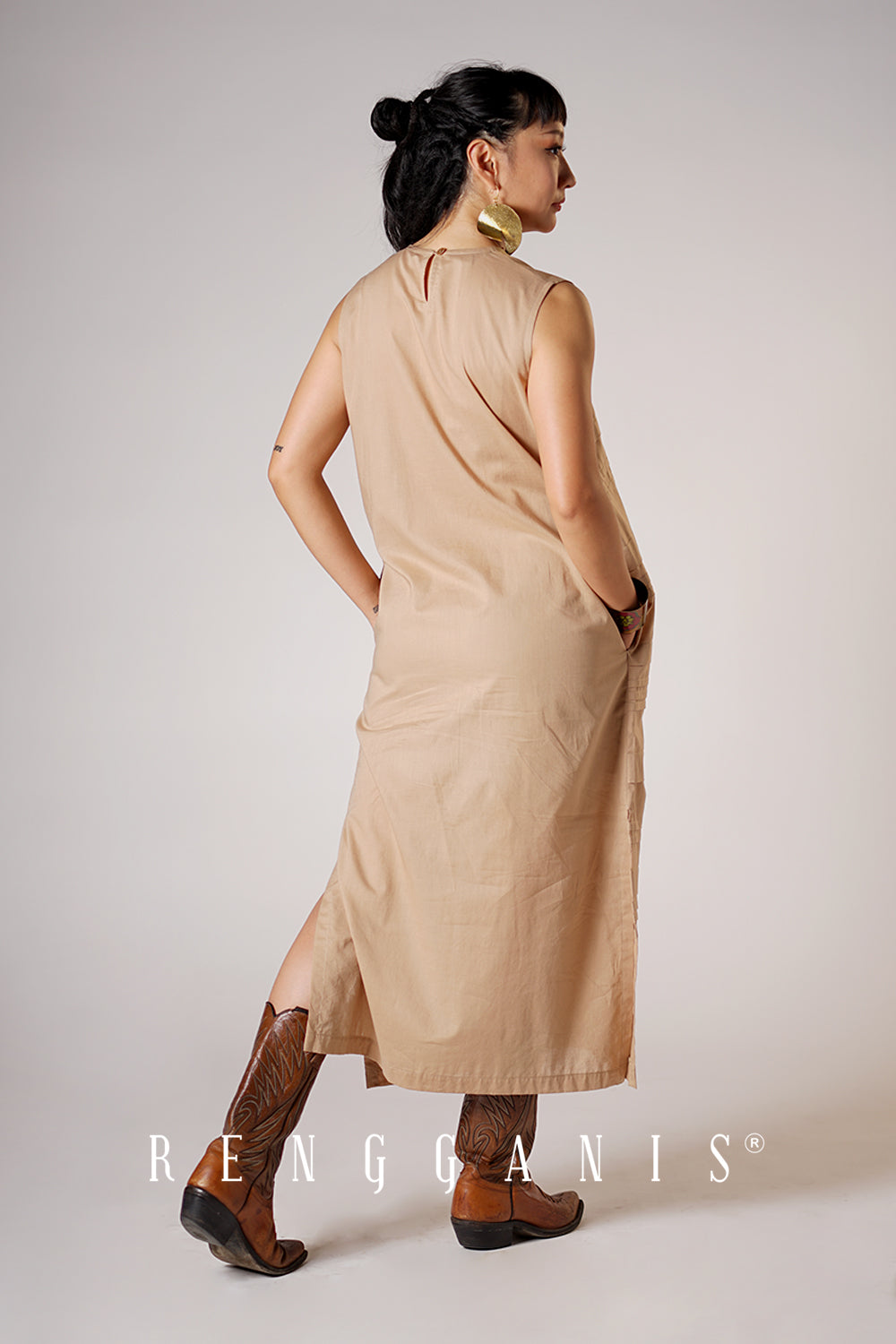 Sepoi Dress in Taupe Brown