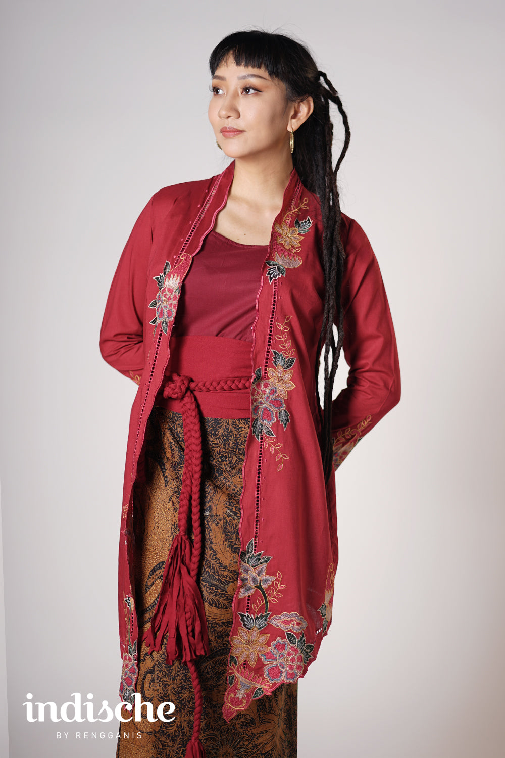 Ajeng in Maroon