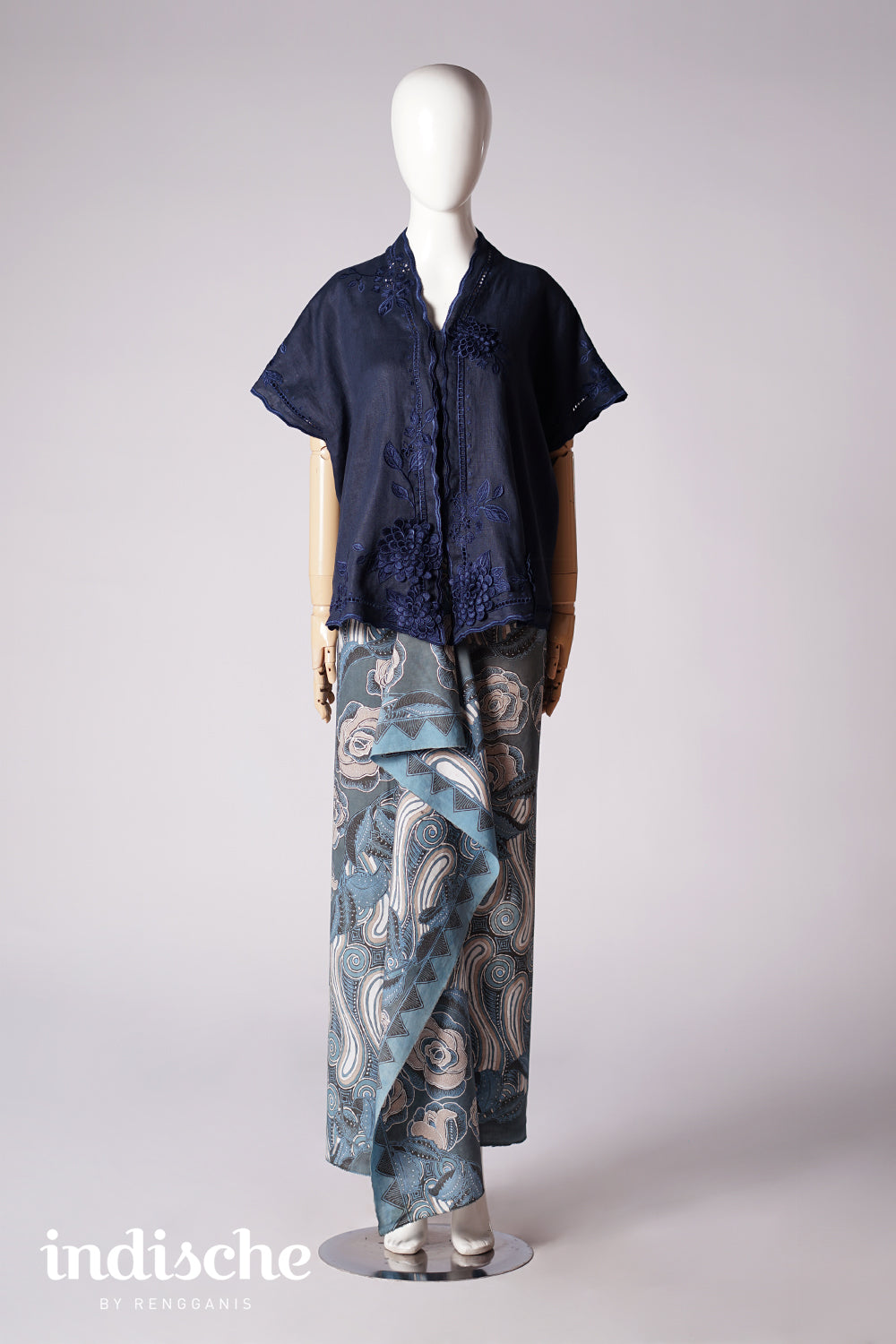 Dahlia Oversized Kebaya in Navy Blue