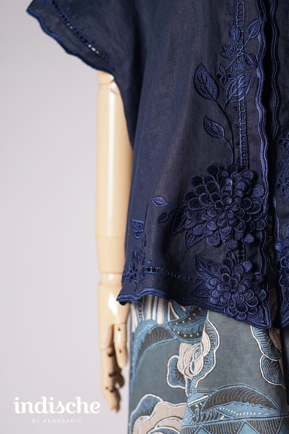 Dahlia Oversized Kebaya in Navy Blue