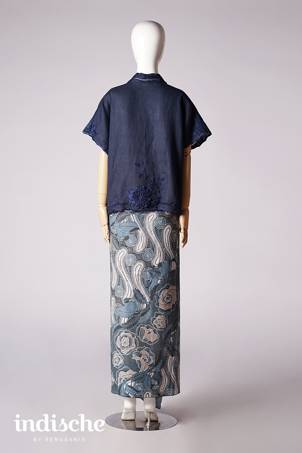 Dahlia Oversized Kebaya in Navy Blue