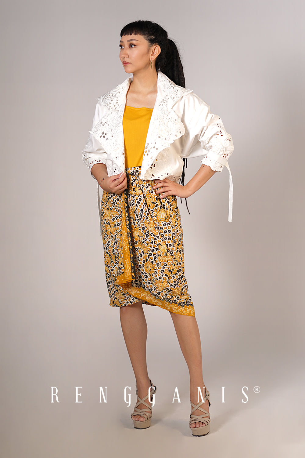 Gendis Cropped Jacket