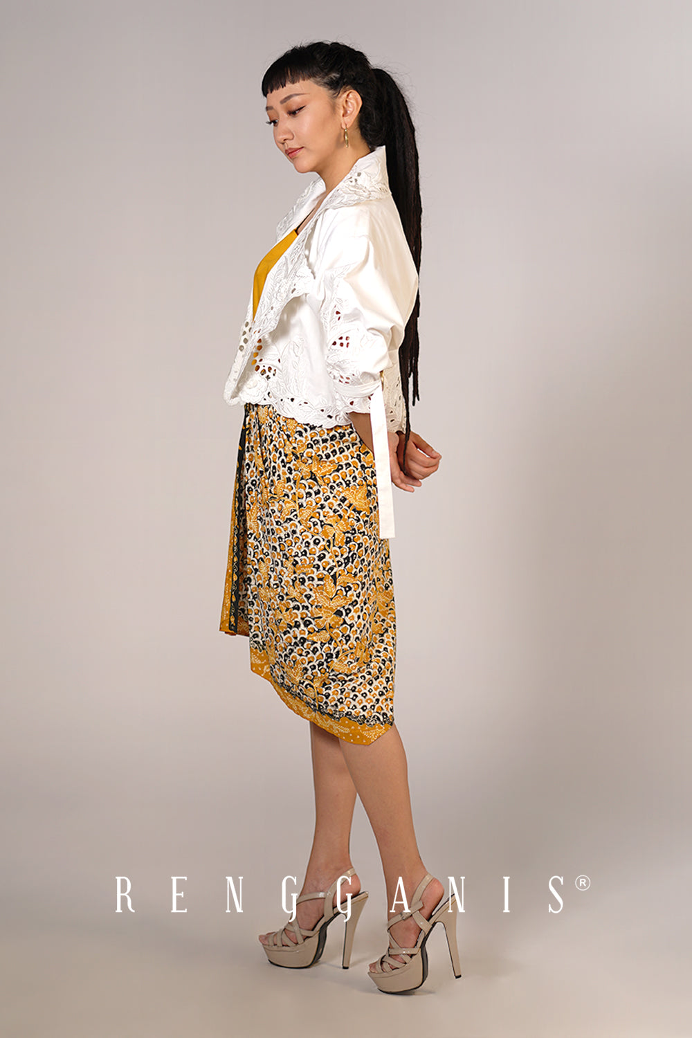 Gendis Cropped Jacket