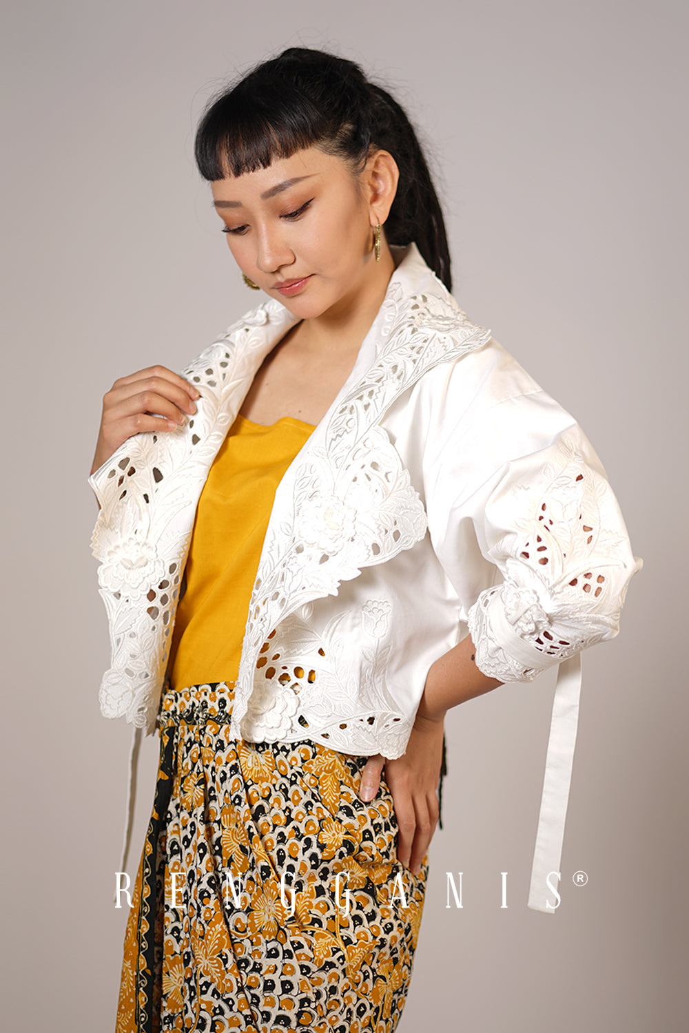 Gendis Cropped Jacket