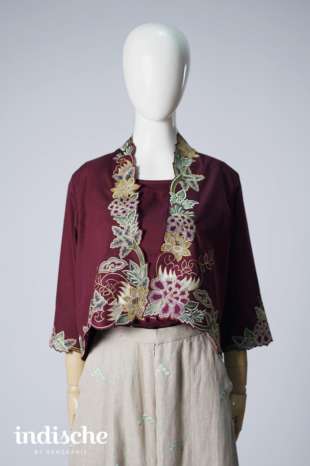 3/4 Sleeved Peonies Bolero in Deep Berry
