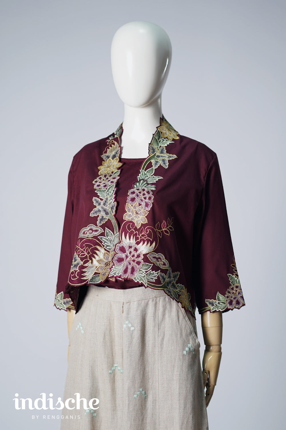 3/4 Sleeved Peonies Bolero in Deep Berry