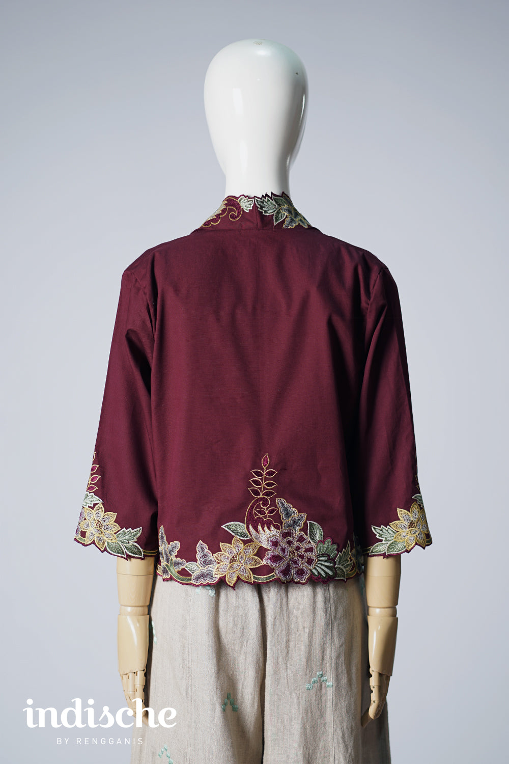 3/4 Sleeved Peonies Bolero in Deep Berry
