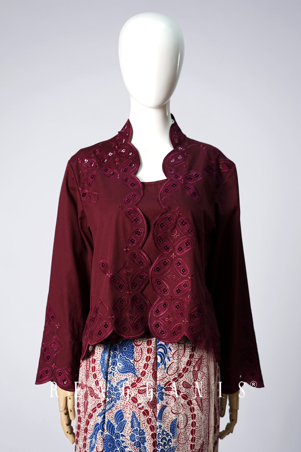 Kawung Bolero in Deep Berry