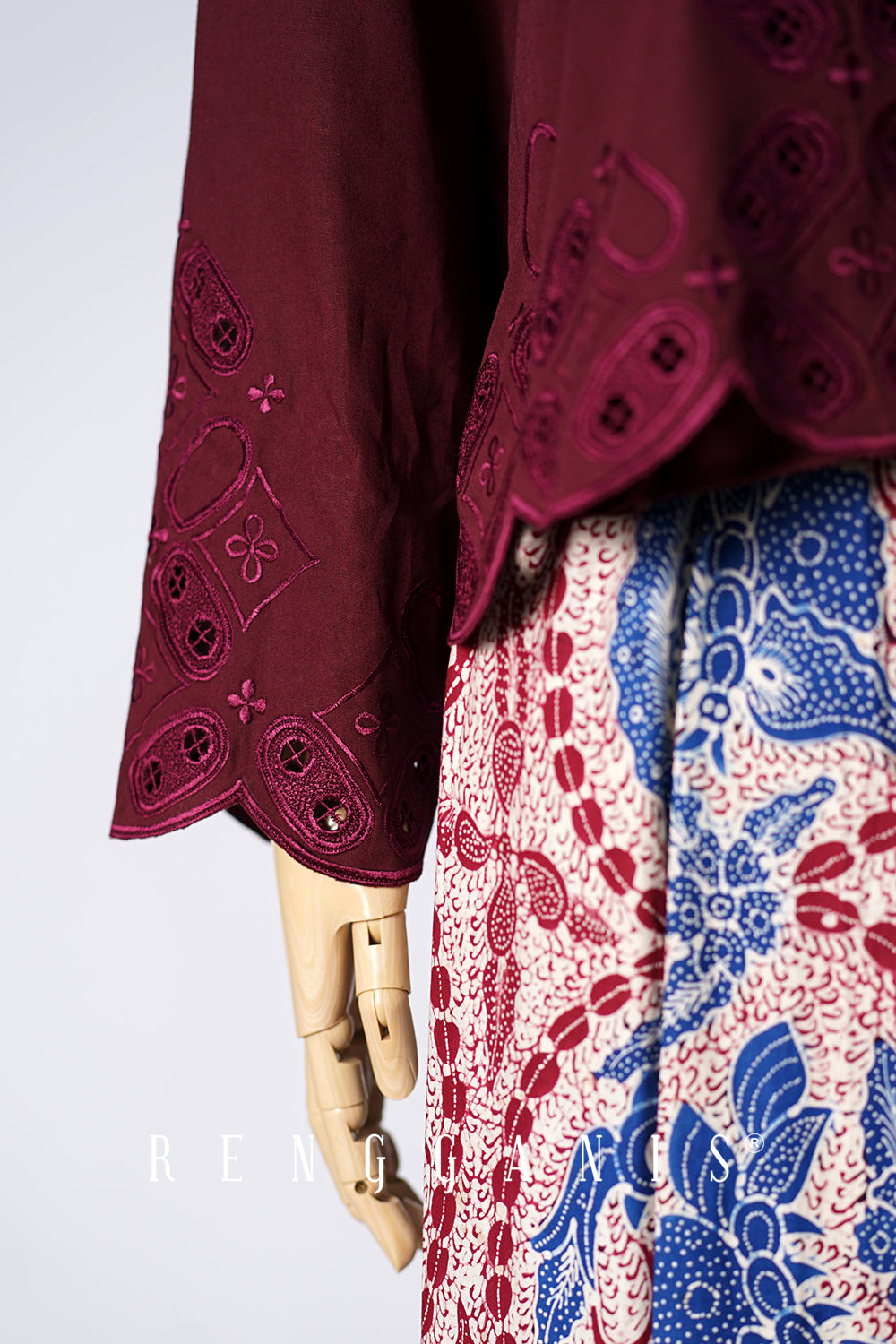 Kawung Bolero in Deep Berry