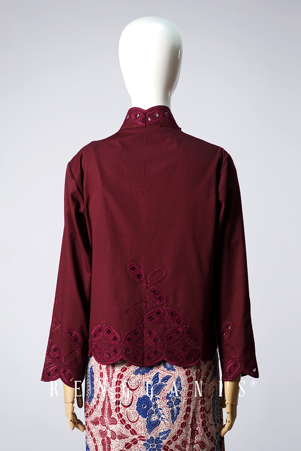 Kawung Bolero in Deep Berry