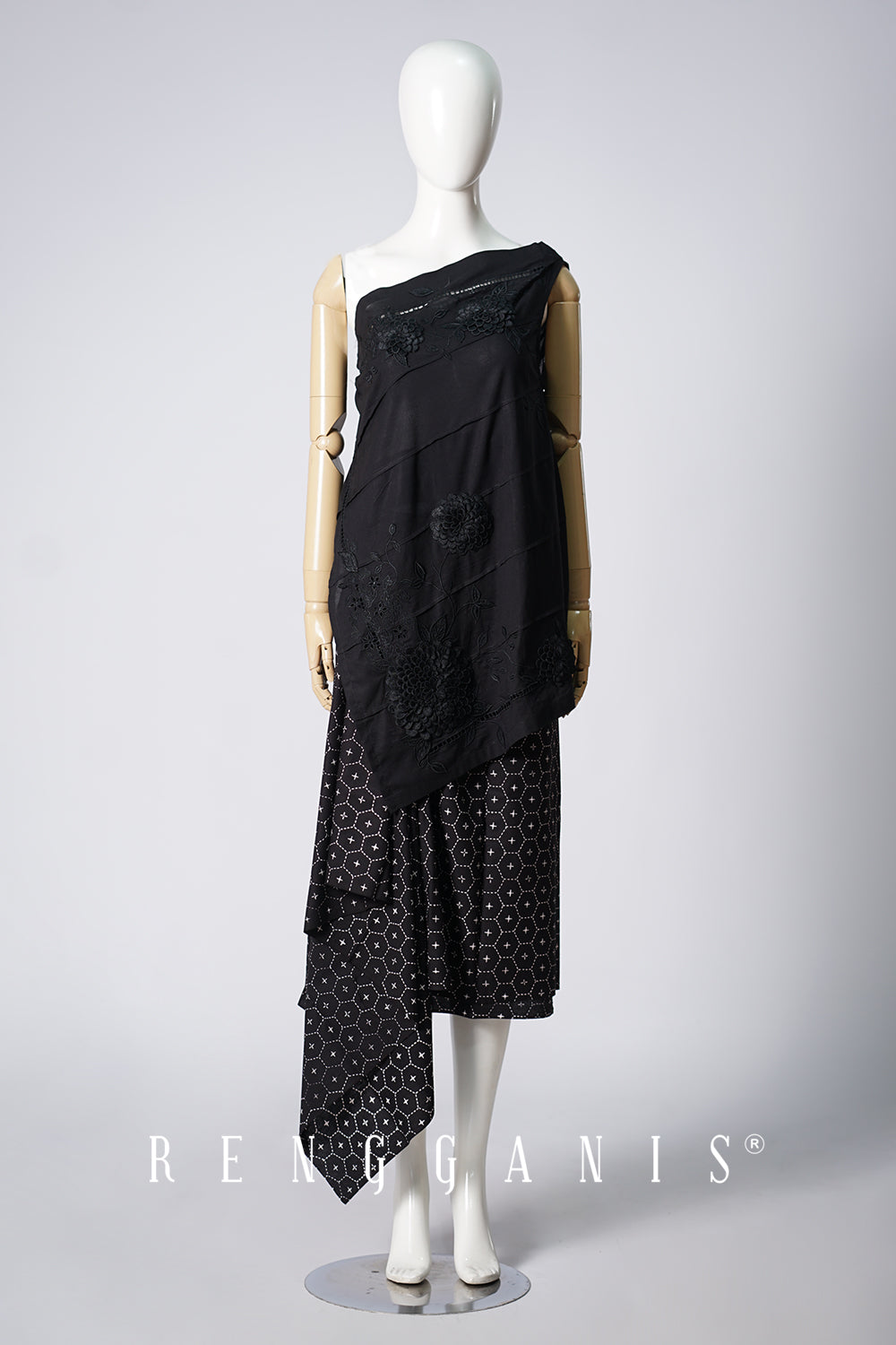 Dahlia Top in Black