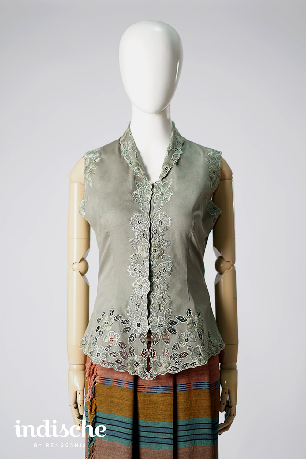 Flora Sleeveless Kebaya with beff