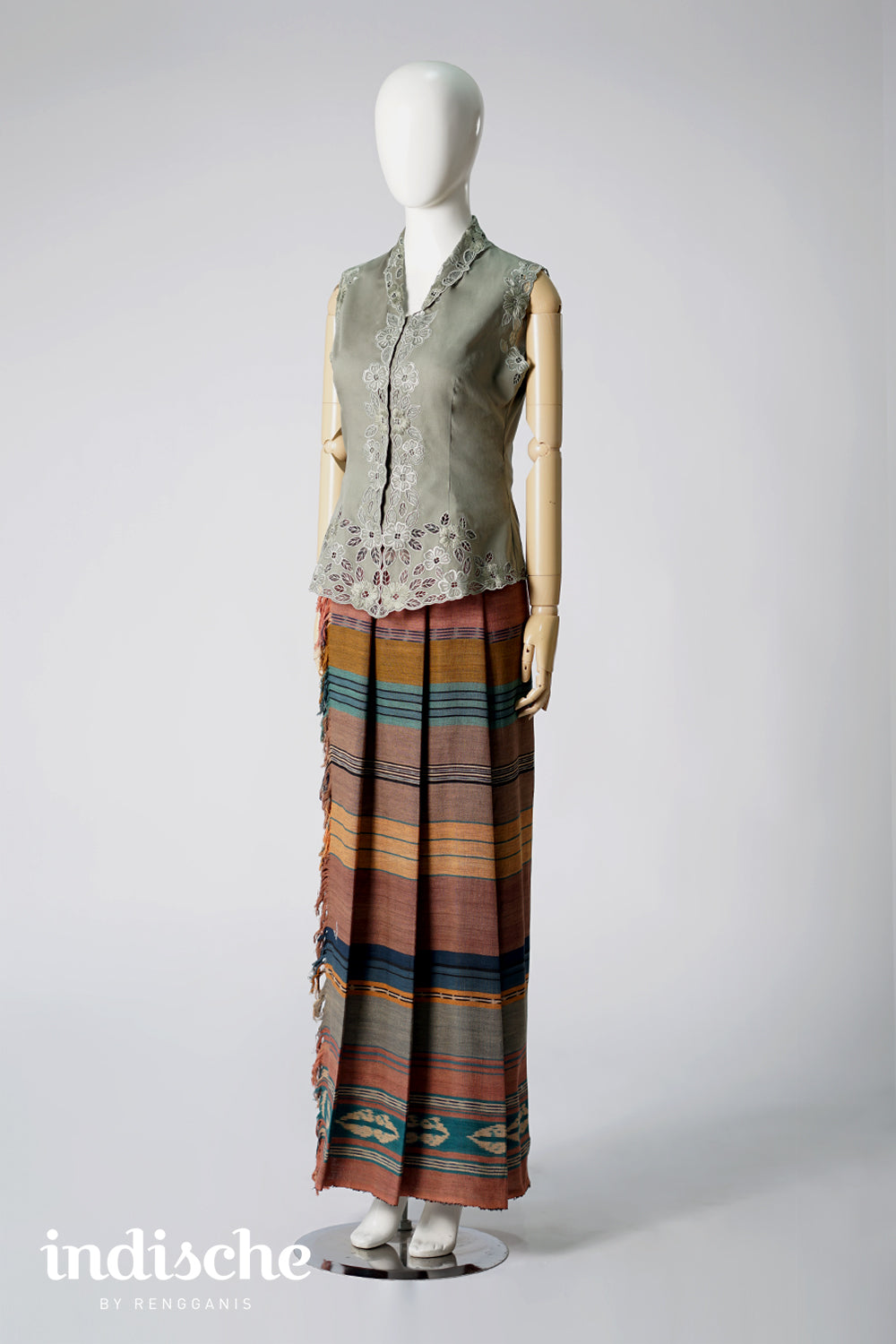 Flora Sleeveless Kebaya with beff