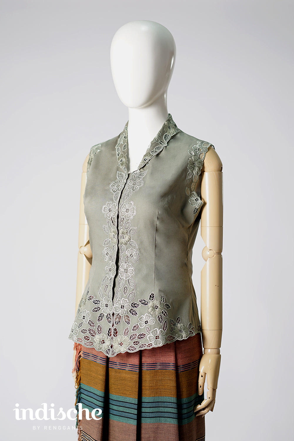 Flora Sleeveless Kebaya with beff