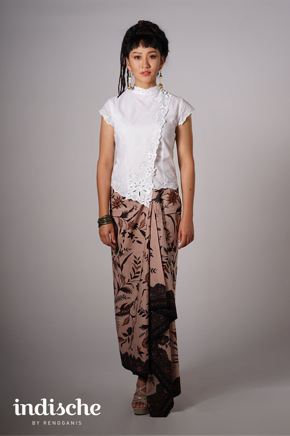 Cap Sleeved Kebaya Beskap in White