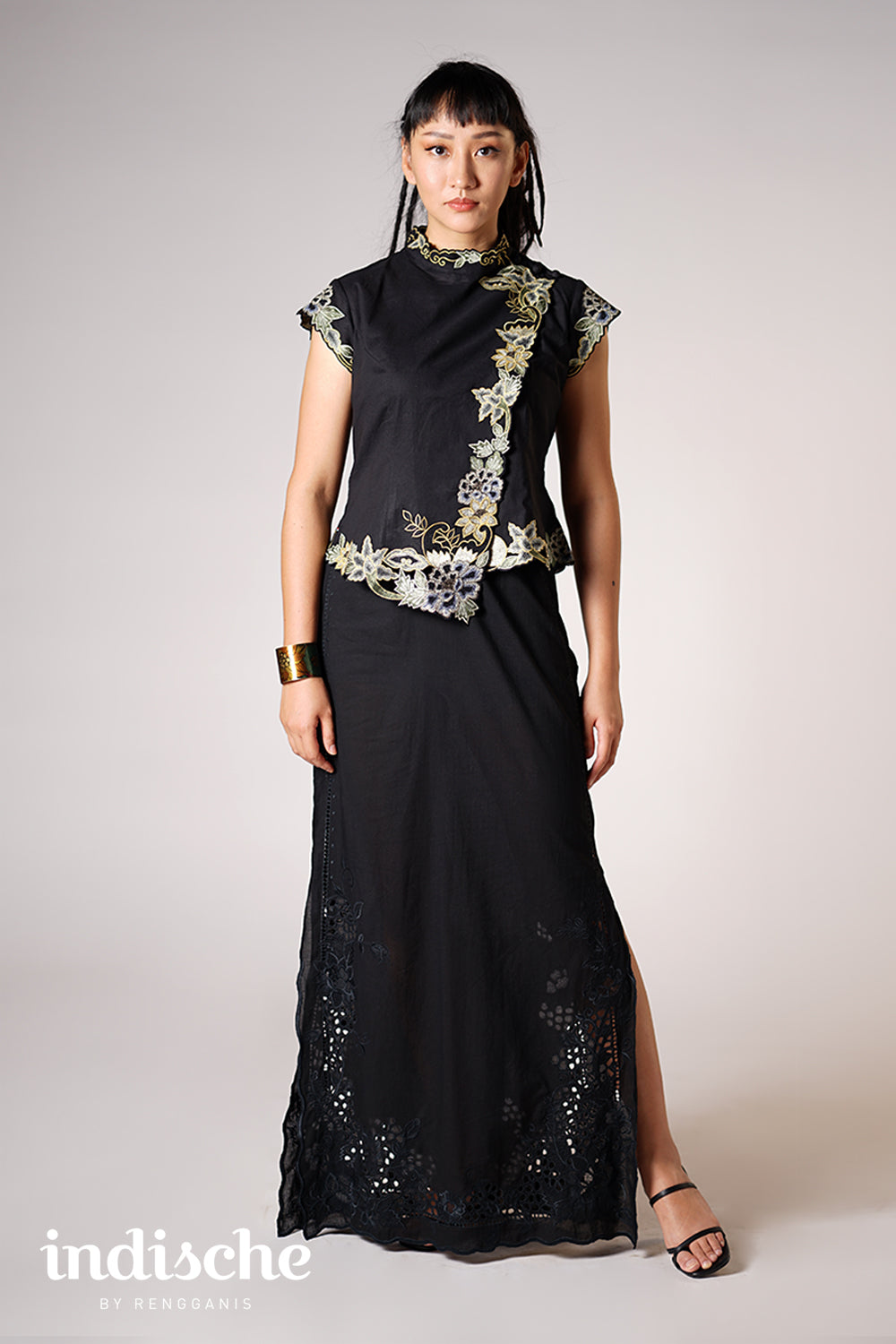 Cap Sleeved Kebaya Beskap Peonies in Black