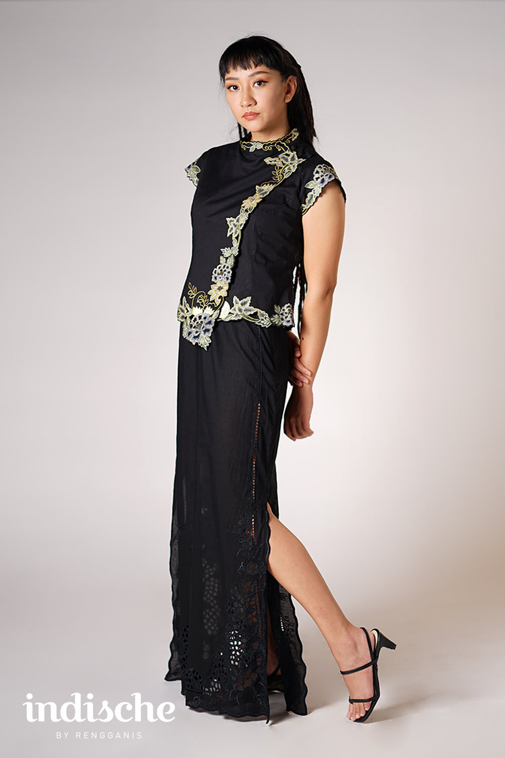 Cap Sleeved Kebaya Beskap Peonies in Black