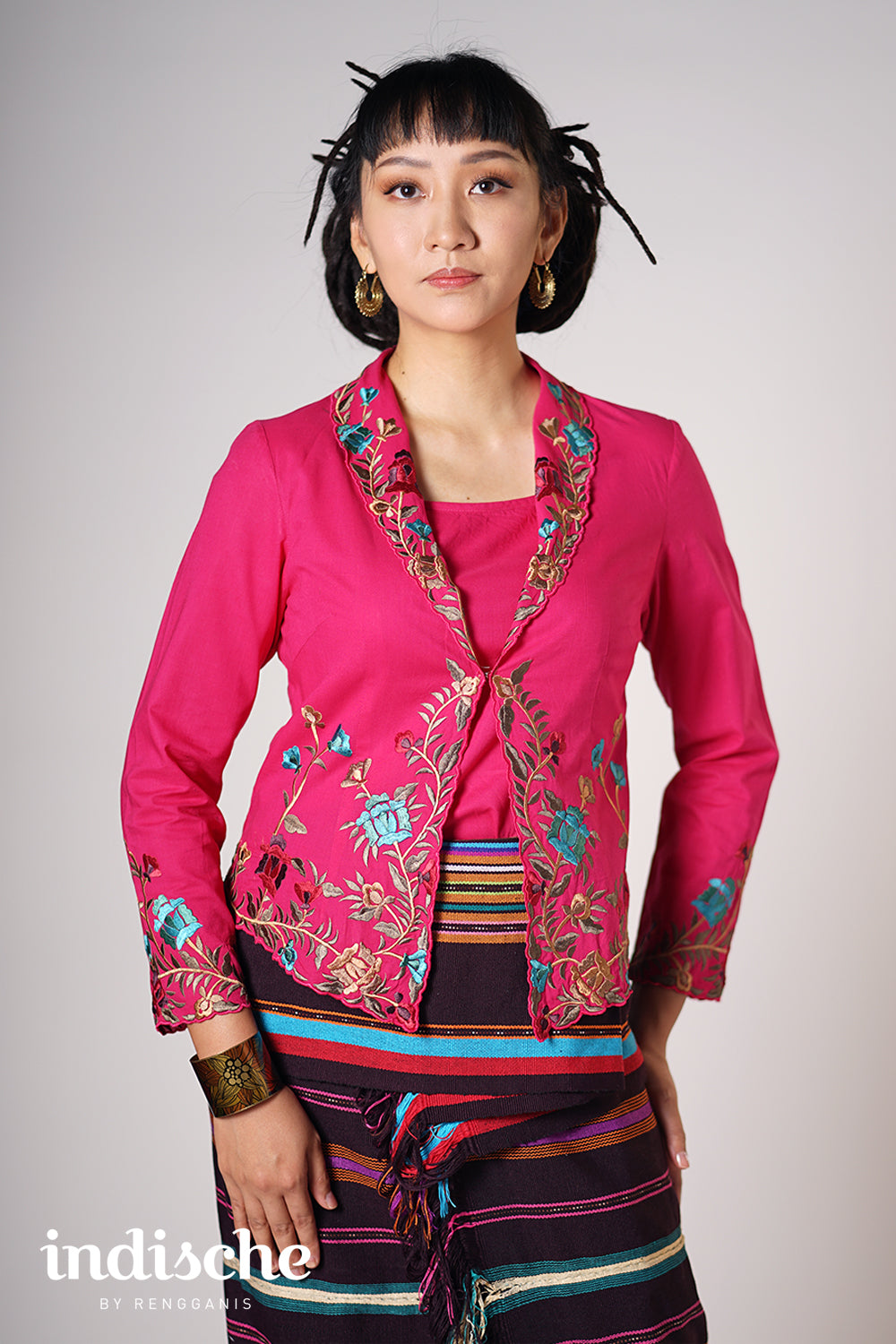 Dhara Kebaya in Fuschia
