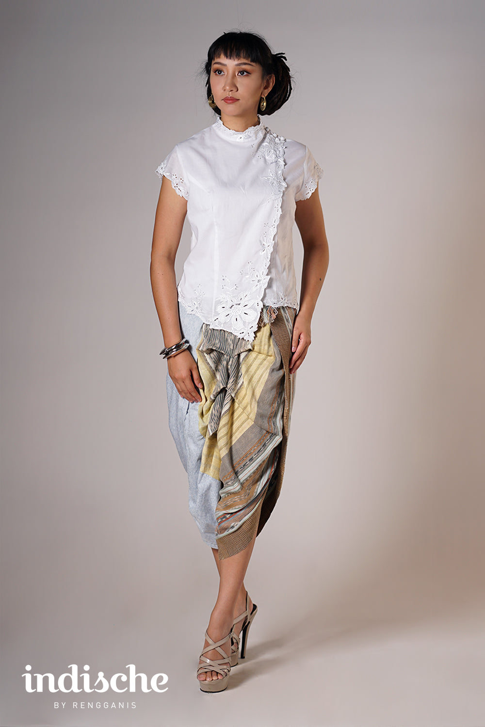 Cap Sleeved Kebaya Beskap in White