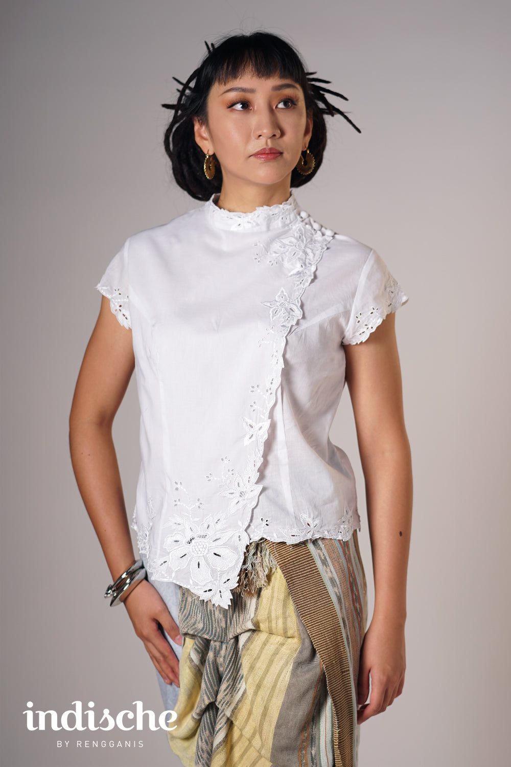 Cap Sleeved Kebaya Beskap in White