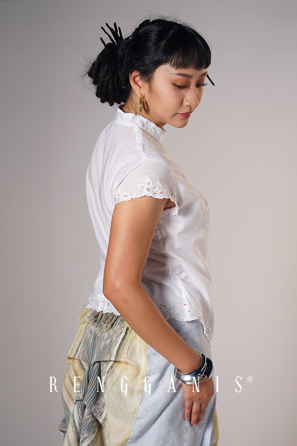 Cap Sleeved Kebaya Beskap in White