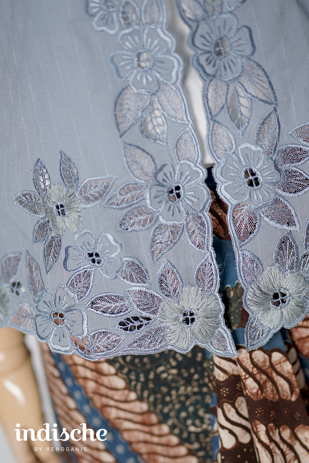 Kartika Kebaya in Grey