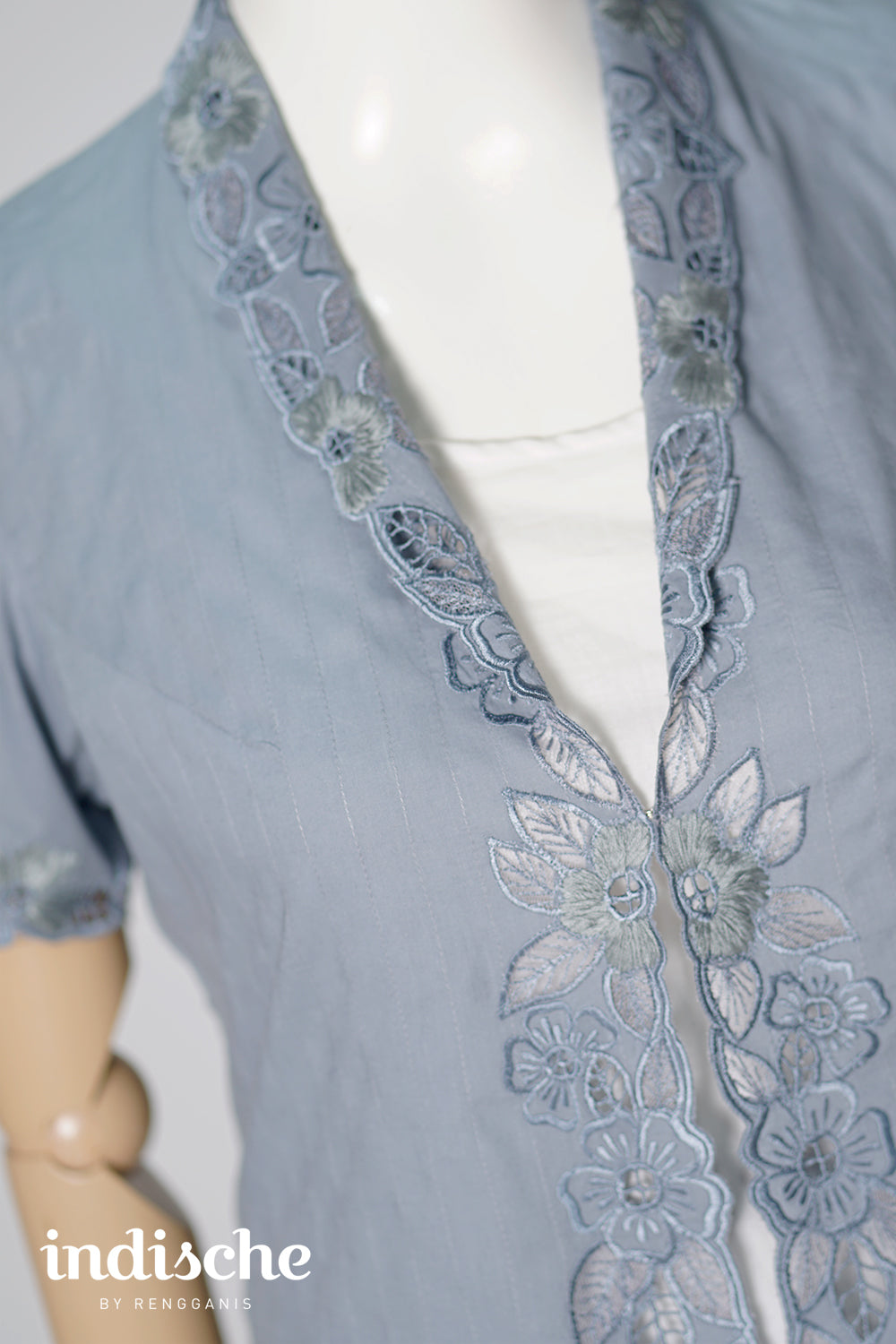 Kartika Kebaya in Grey