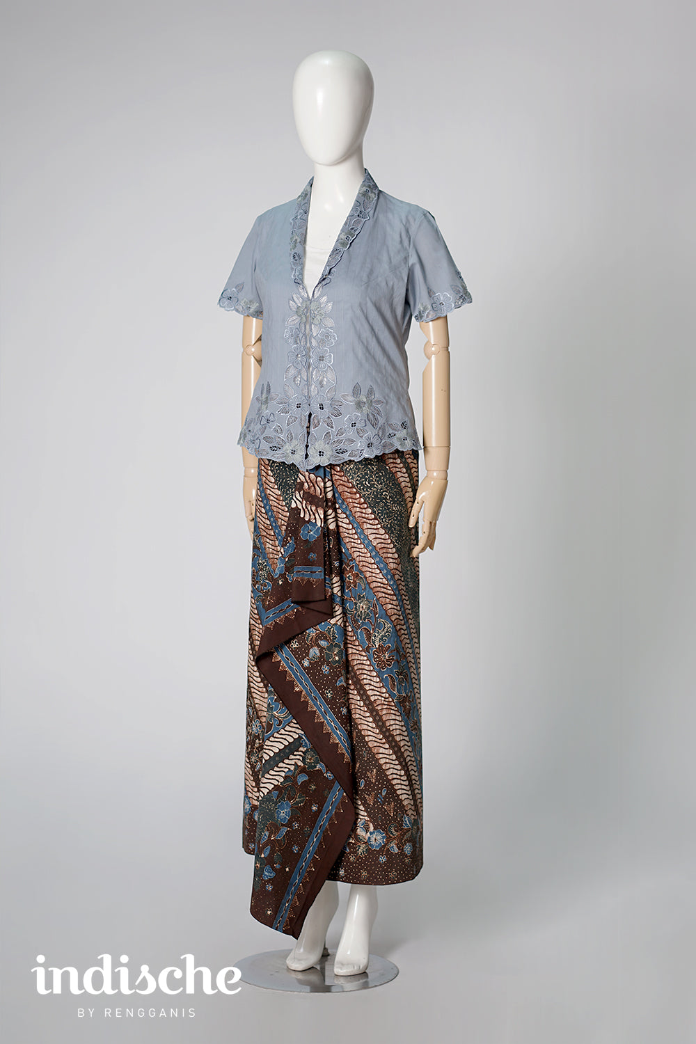 Kartika Kebaya in Grey