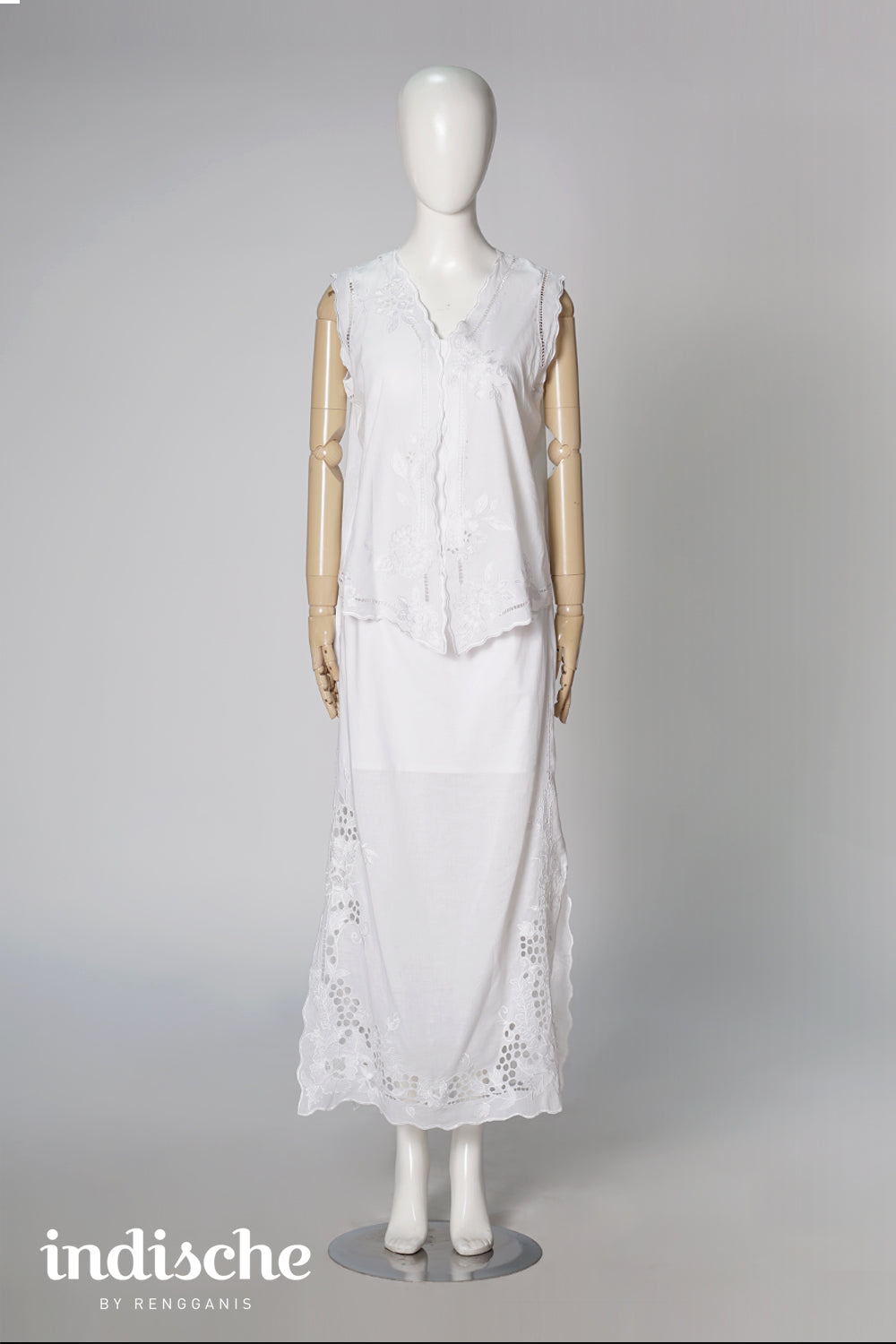 Dahlia Sleeveless Kebaya