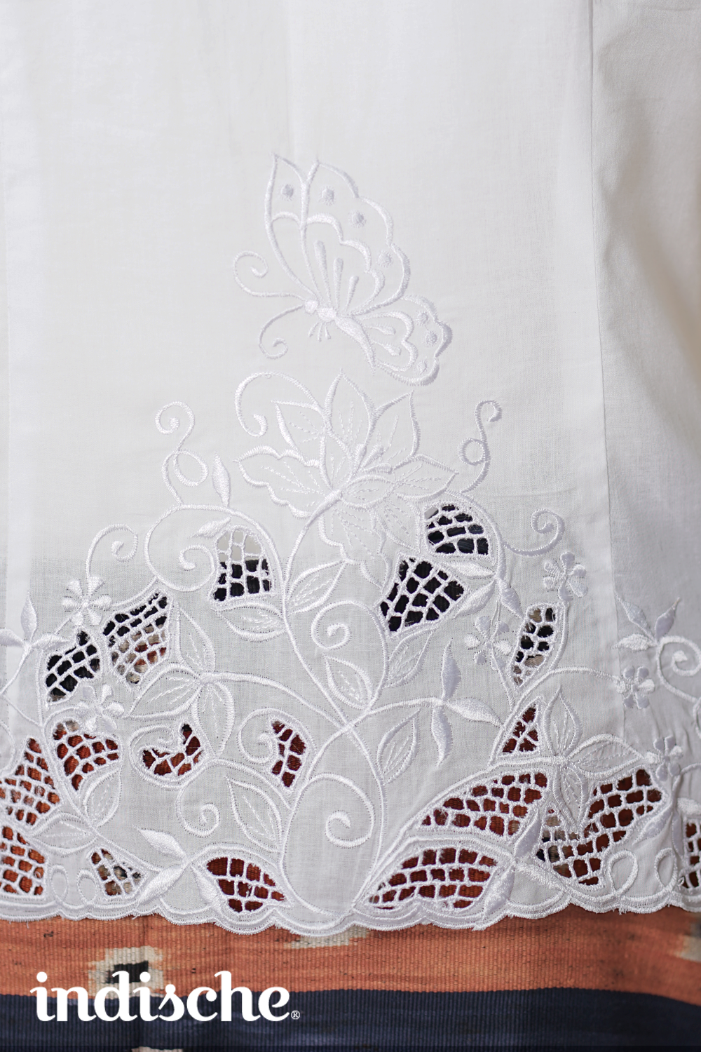 Kupu Kupu Sleeveless Kebaya