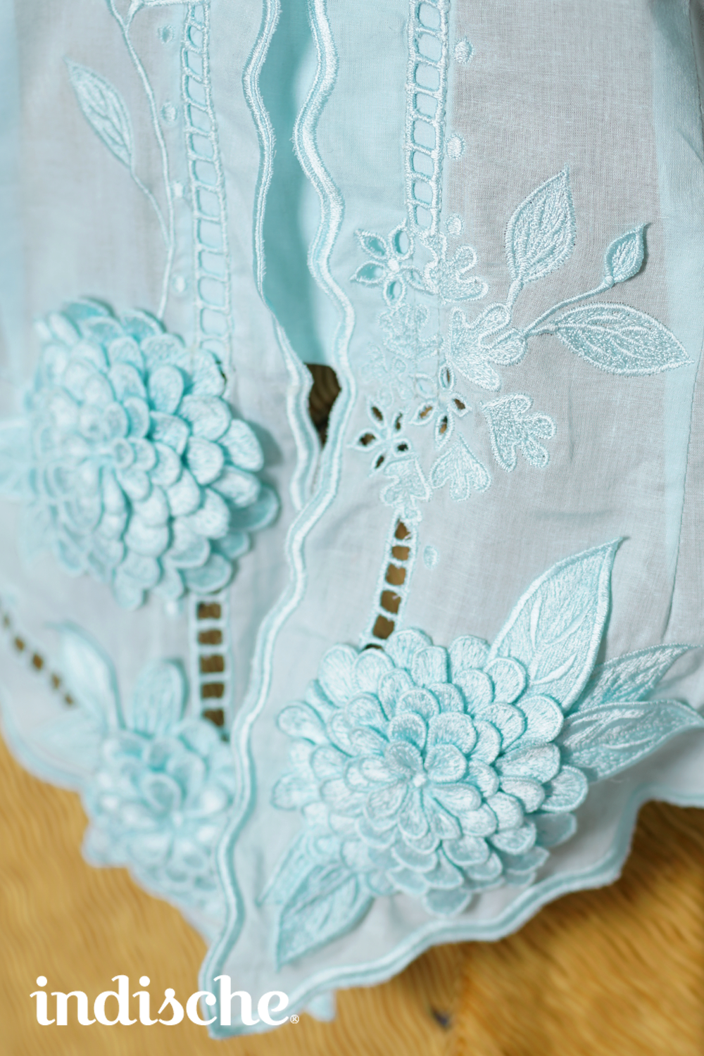 Kebaya Dahlia in Mint Blue