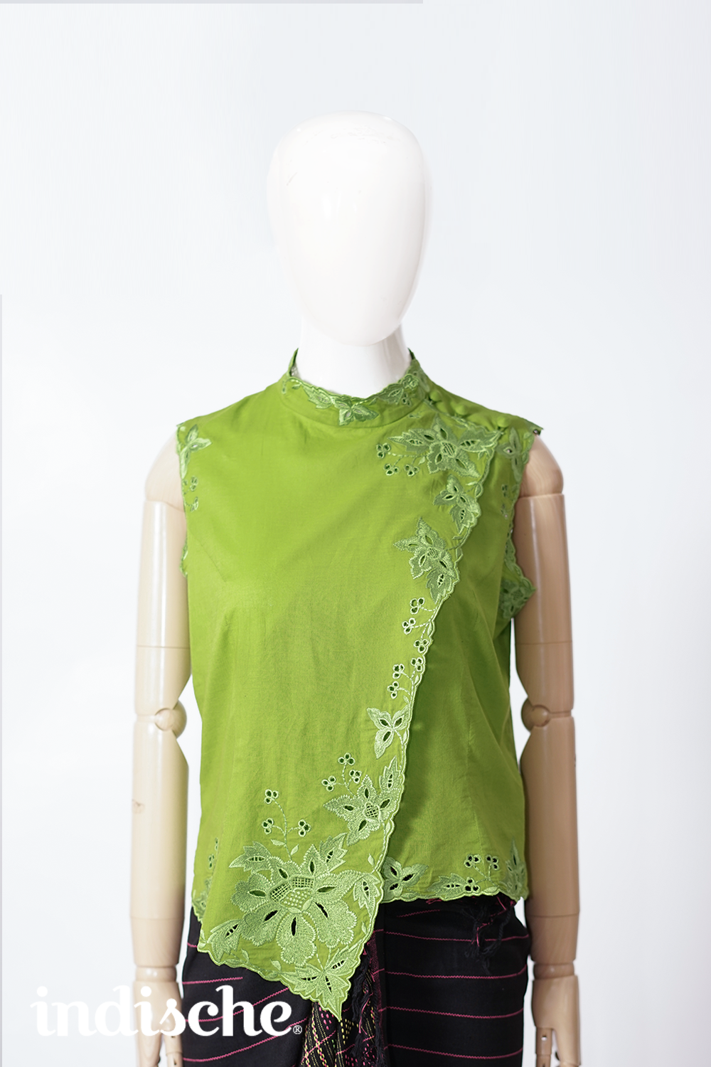 Sleeveless Kebaya Beskap in Lime Green