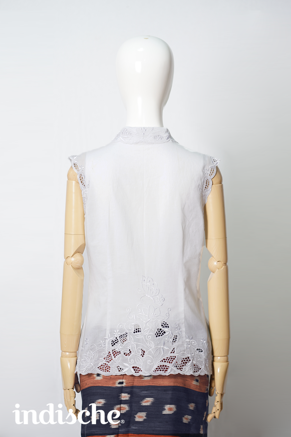 Kupu Kupu Sleeveless Kebaya