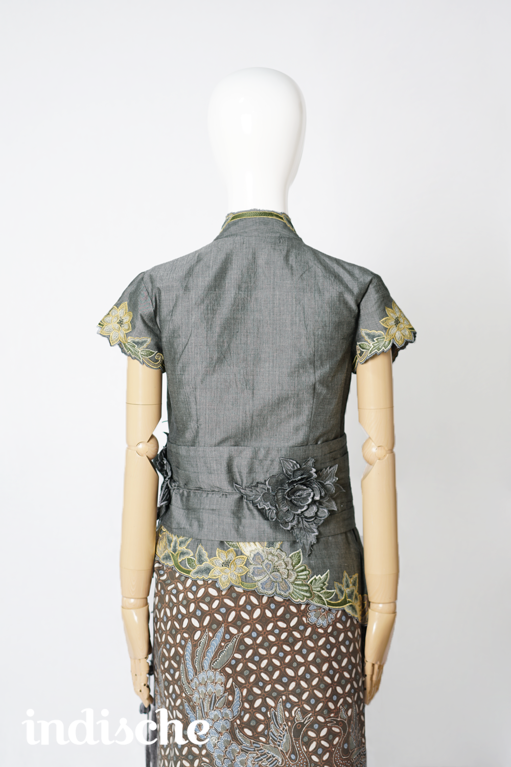 Short Sleeved Peonies Prelude in Endek