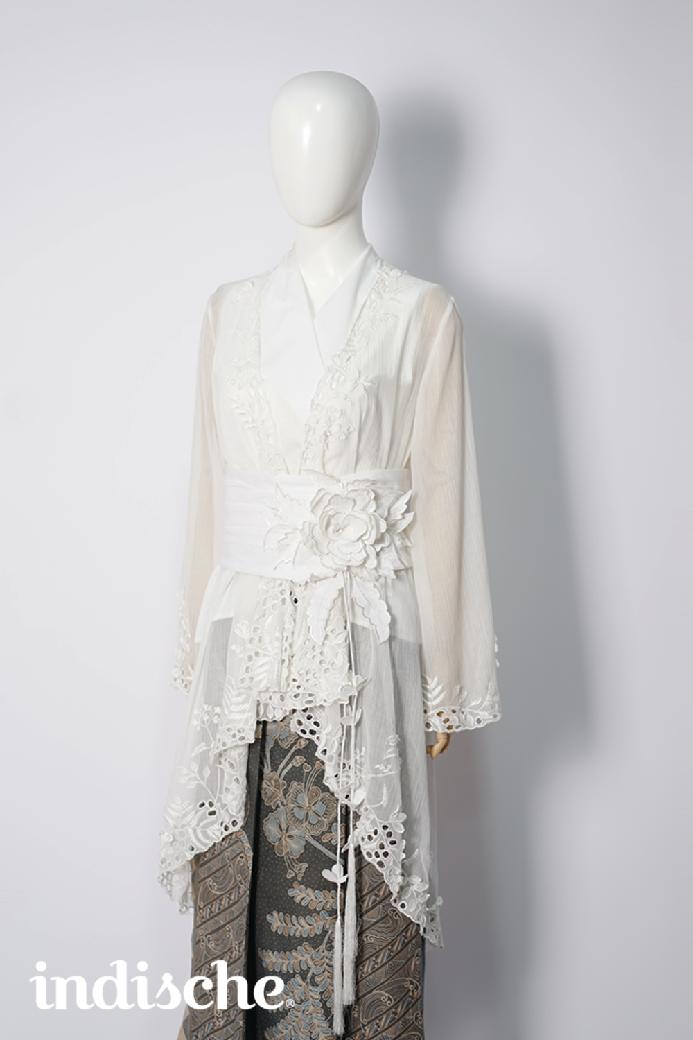 Dhitri Kebaya Outer