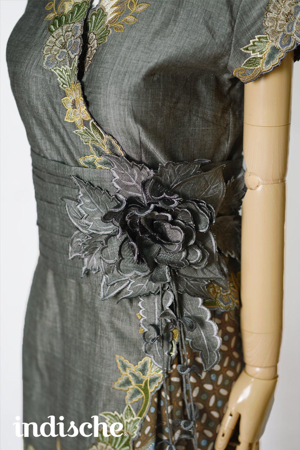 Short Sleeved Peonies Prelude in Endek