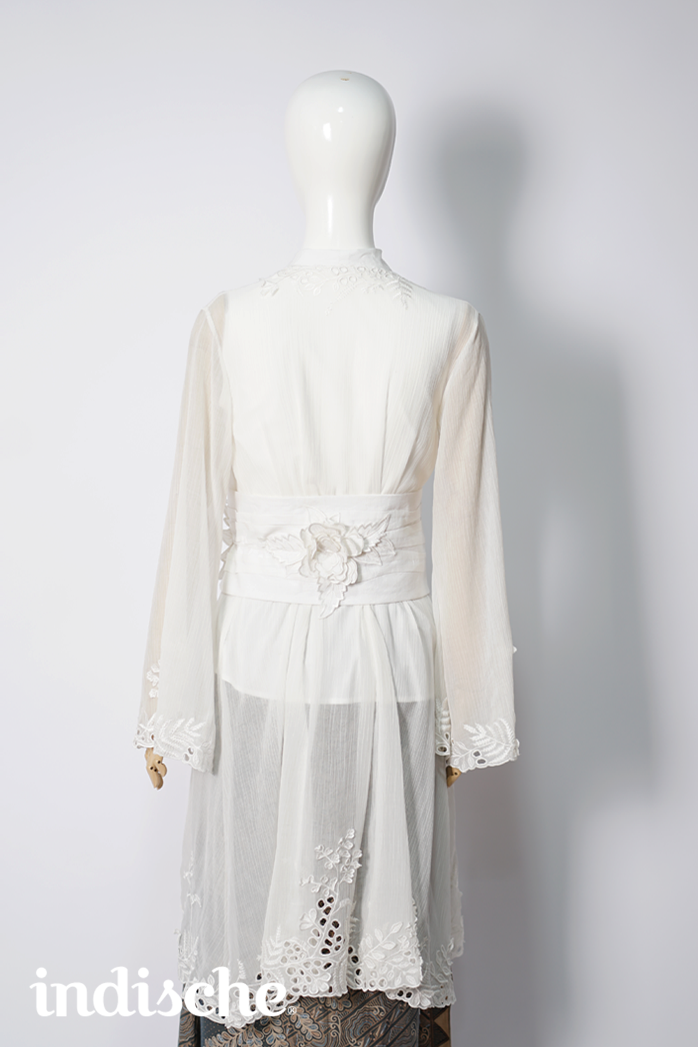 Dhitri Kebaya Outer