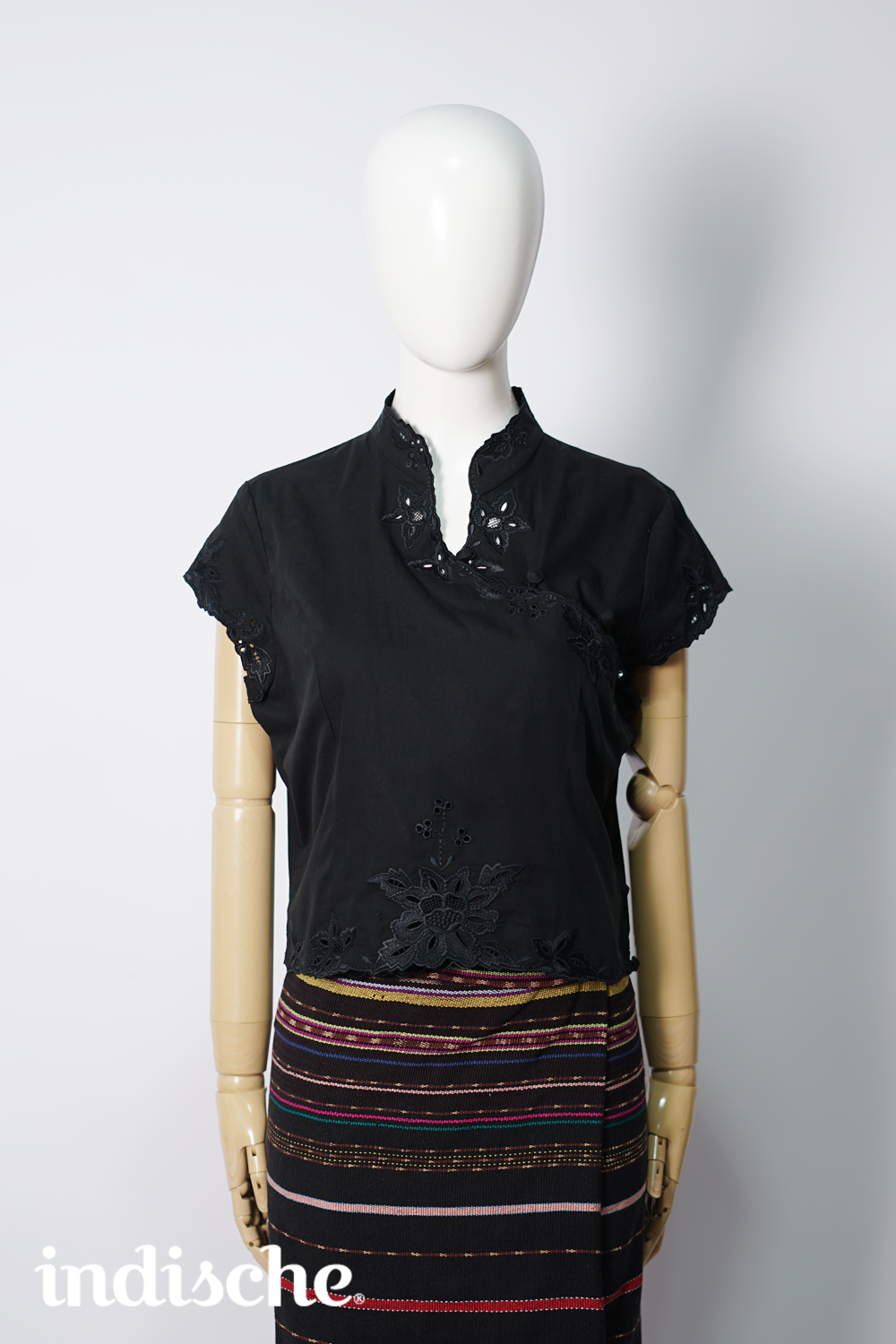 Kebaya Cheongsam in Black