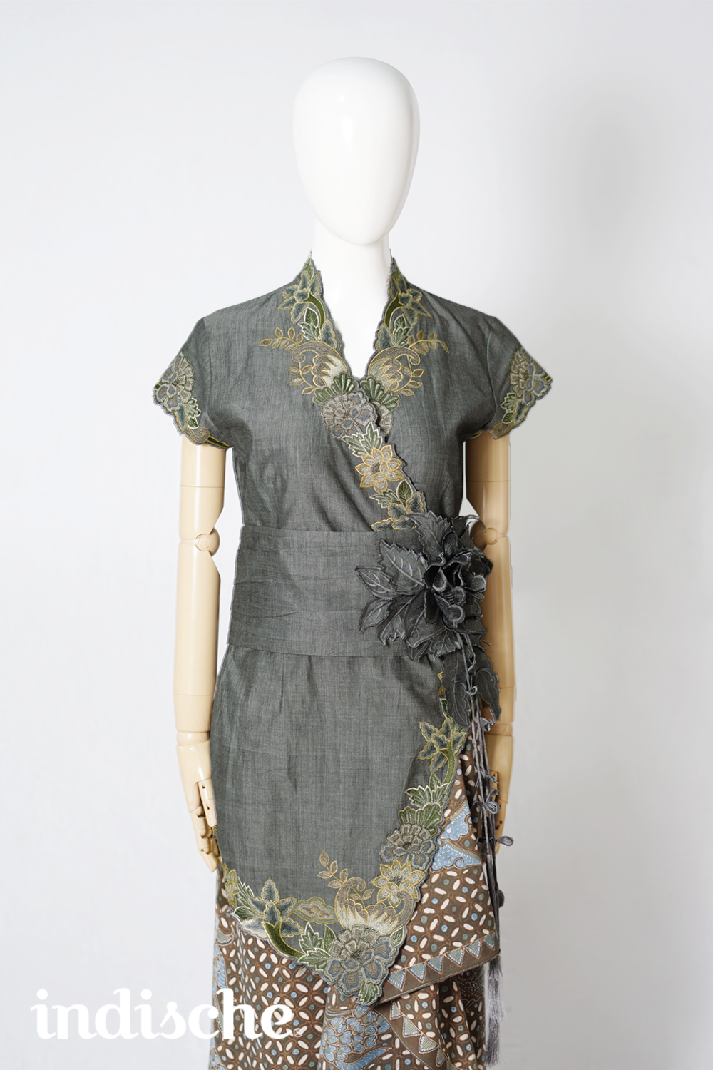 Short Sleeved Peonies Prelude in Endek