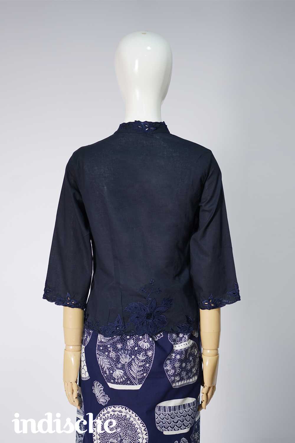 3/4 Sleeved Kebaya Beskap in Navy Blue