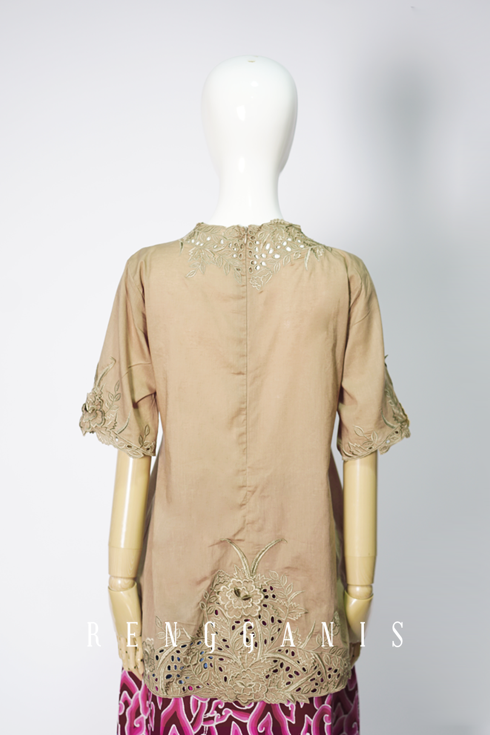 Gendis with 1/2 Sleeves