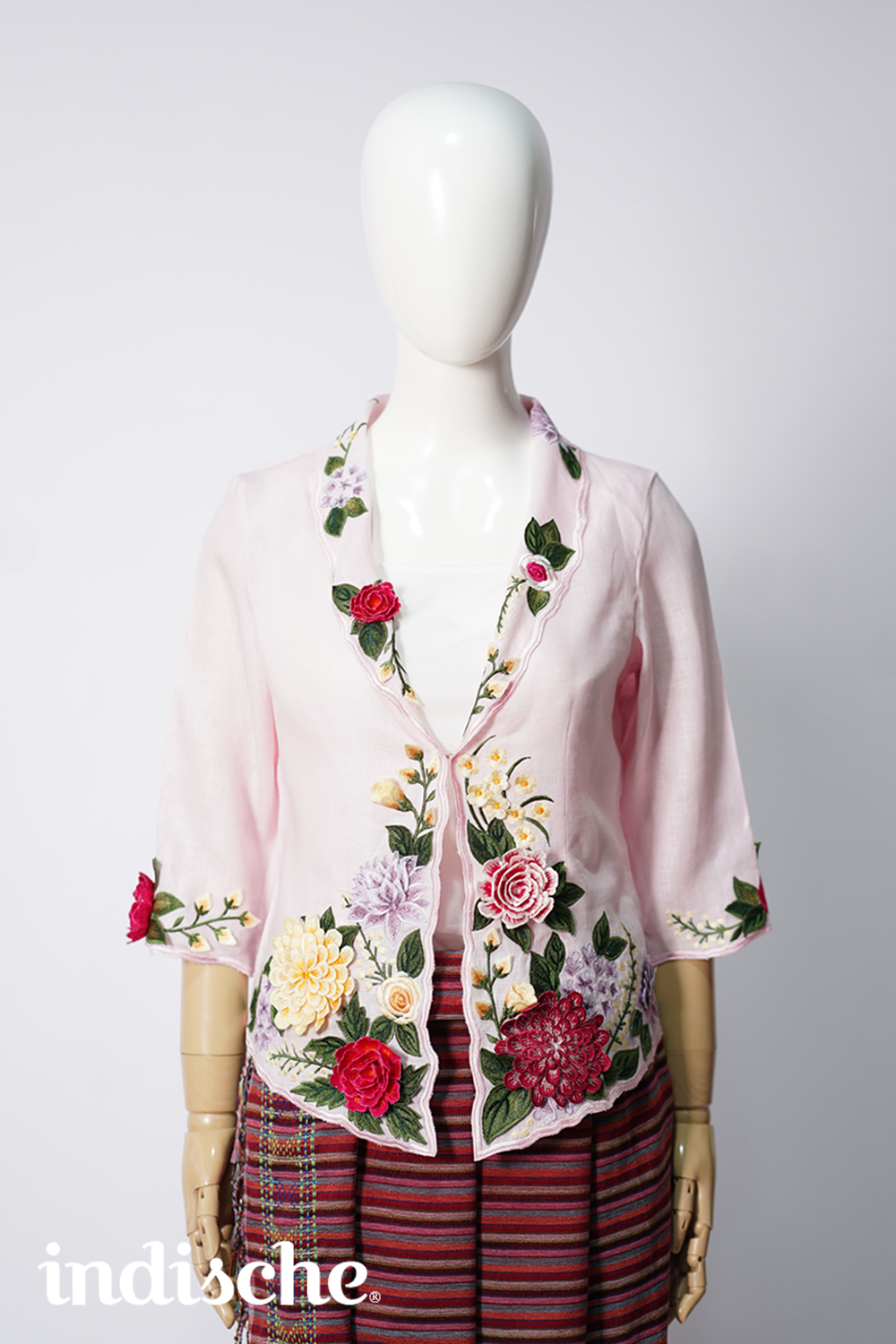 Wild Garden Kebaya in Linen Baby Pink