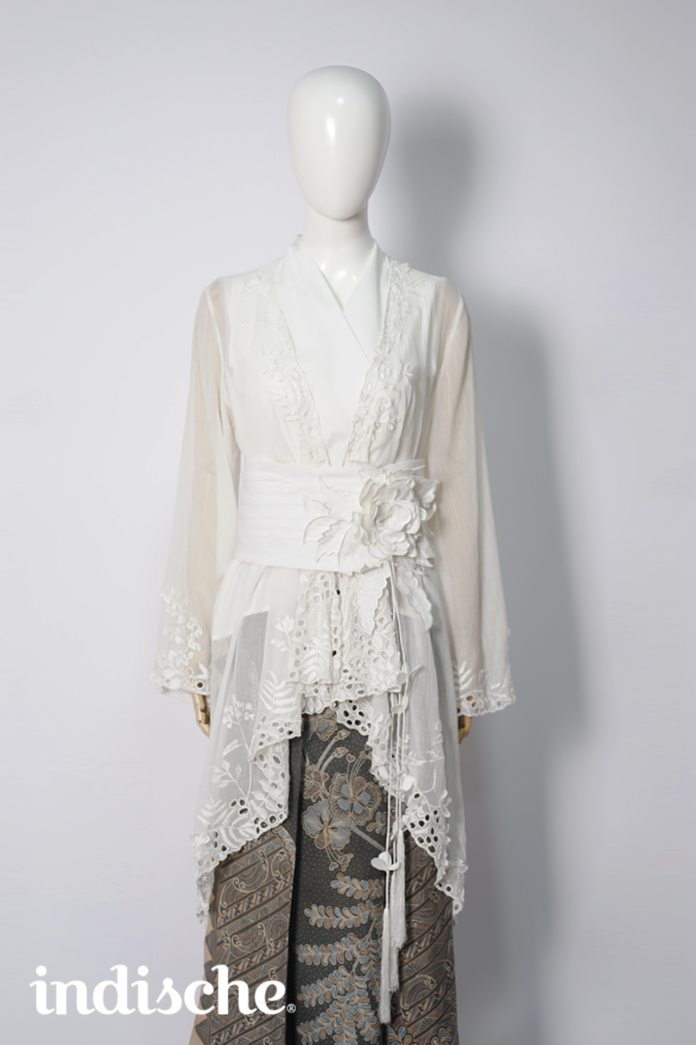 Dhitri Kebaya Outer