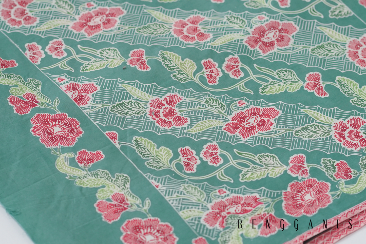 Handdrawn Batik Tulis Peranakan