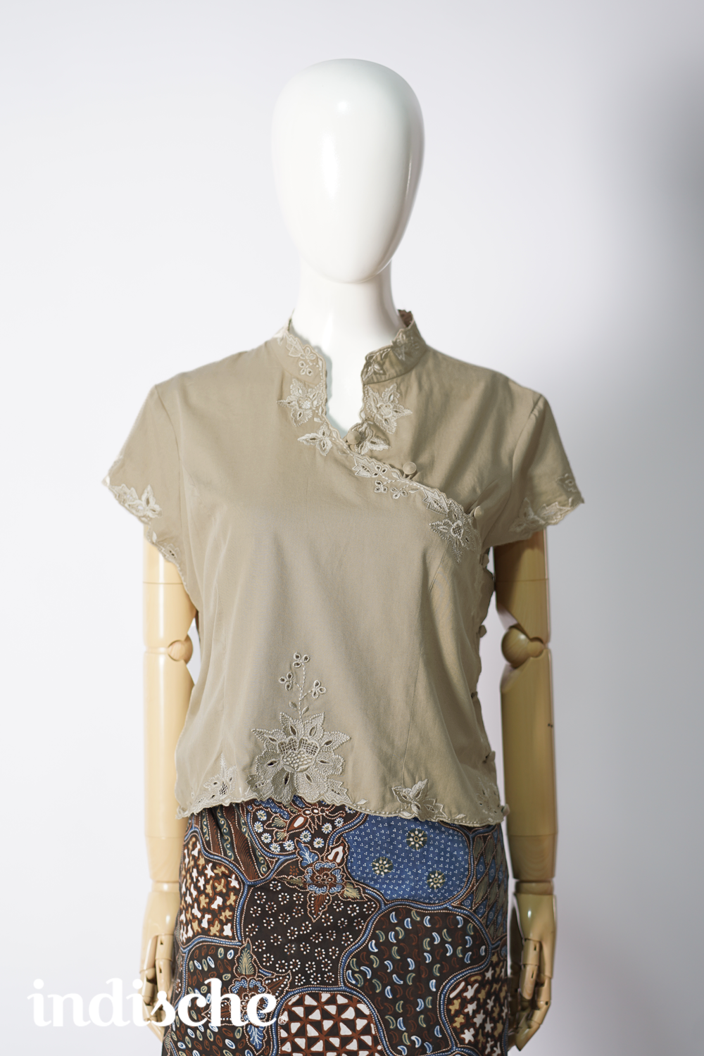 Kebaya Cheongsam in Khaki
