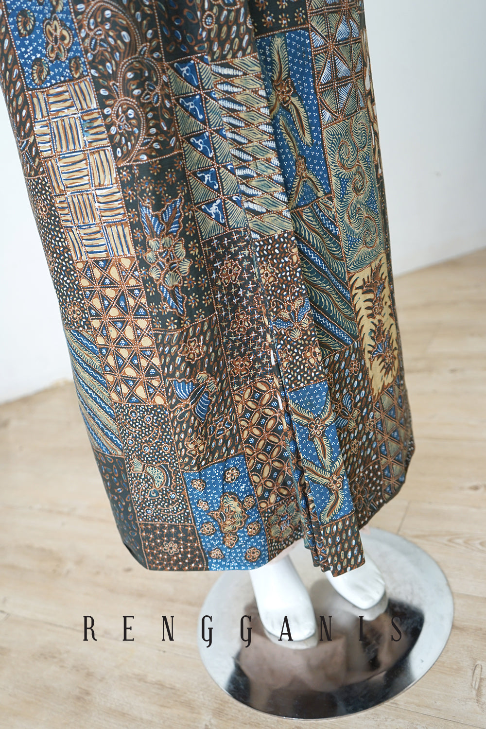 Uncut Batik Sarong Skirt with Wiru