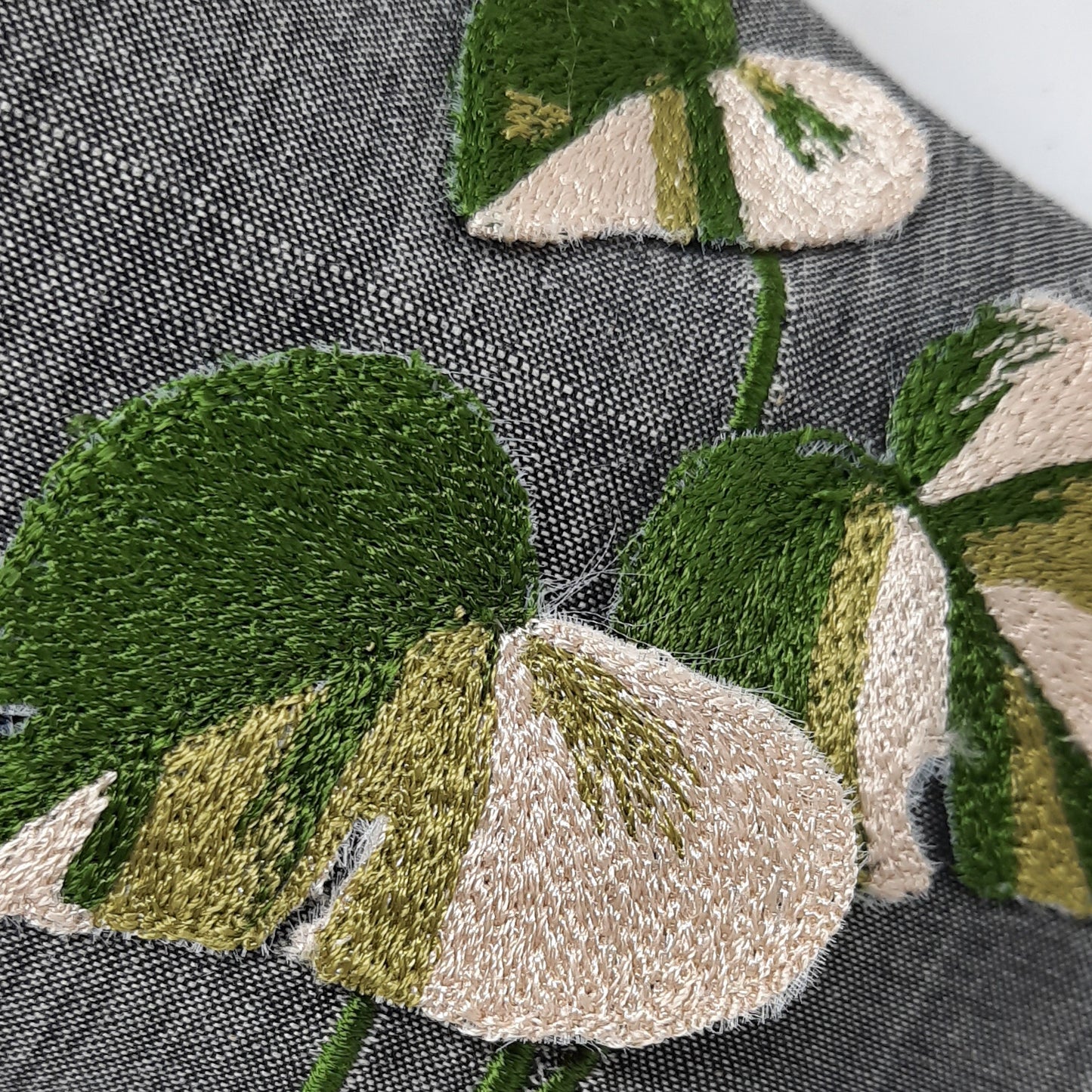 Grey Endek Variegata 3D Facemask